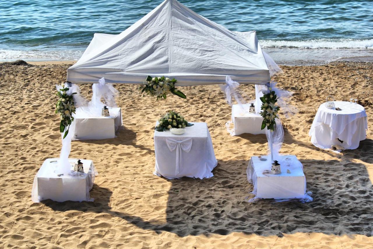 Alkionis Beach Hotel Apartments Sfáka Екстериор снимка