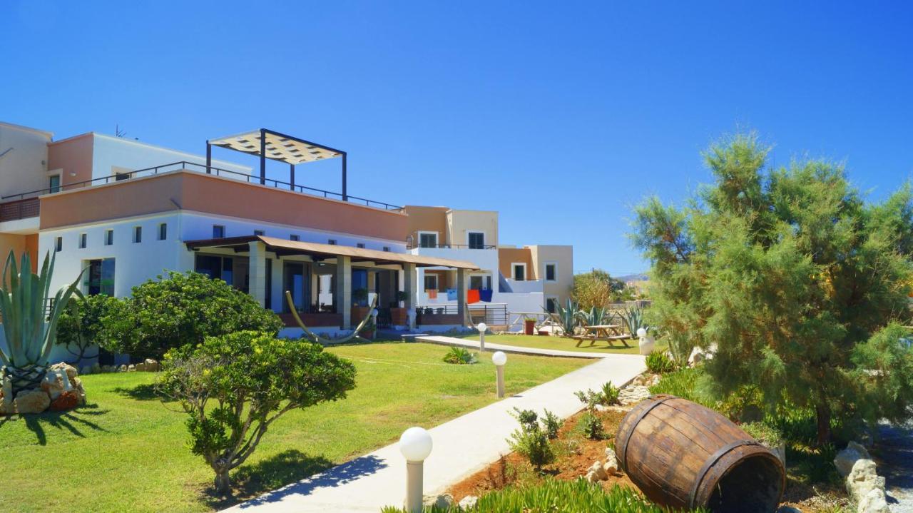 Alkionis Beach Hotel Apartments Sfáka Екстериор снимка