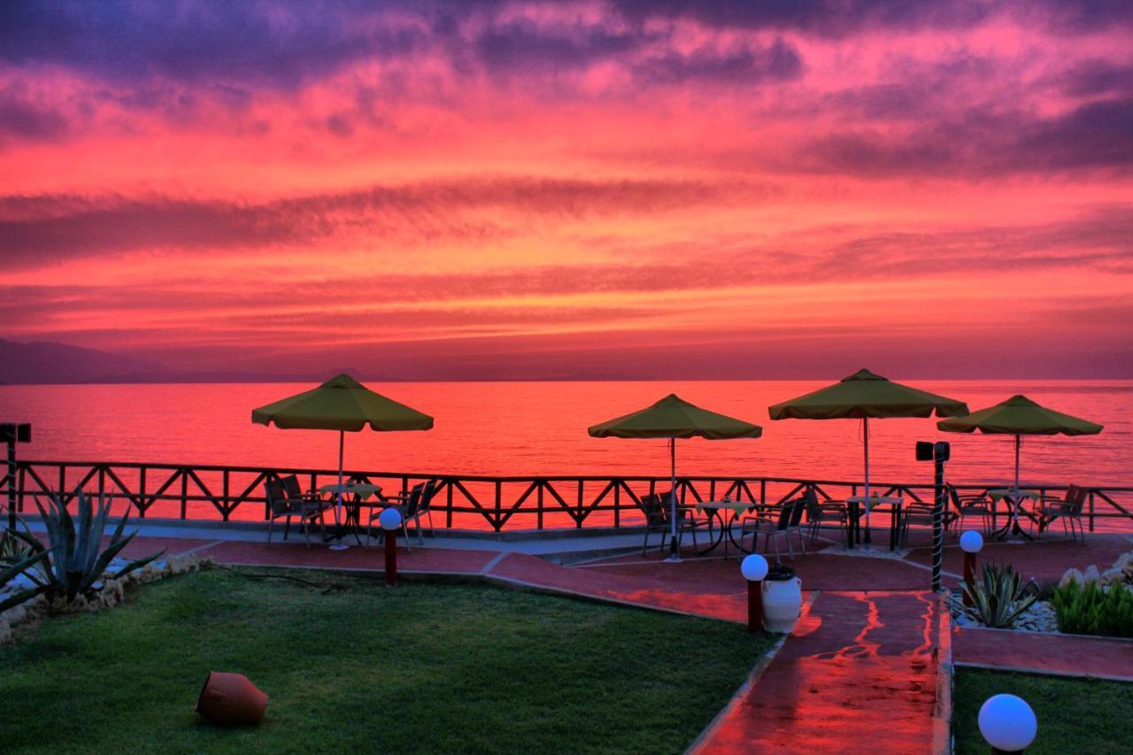 Alkionis Beach Hotel Apartments Sfáka Екстериор снимка